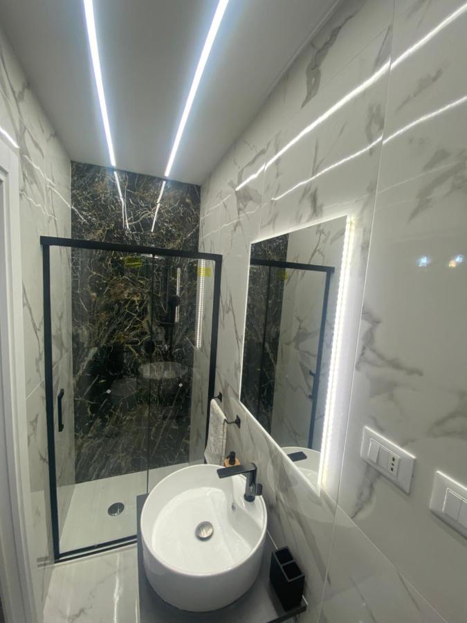 졸라프레도사 Zola Centro B&B 외부 사진