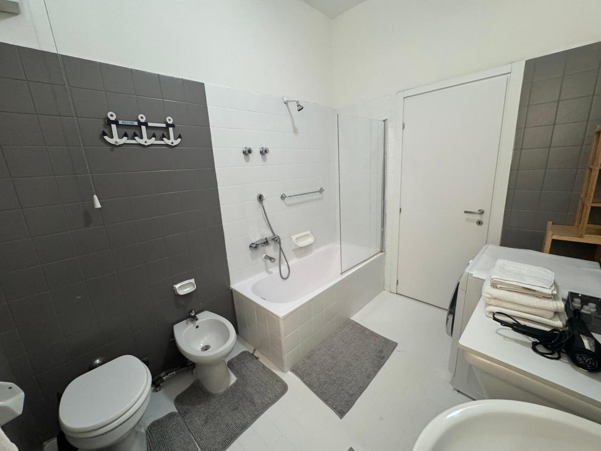 졸라프레도사 Zola Centro B&B 외부 사진